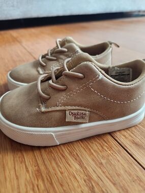 Osh Kosh B'gosh Slip-On Faux Suede Sneakers Shoes Boy, 5M